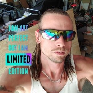 Meet your Posher, Joshua